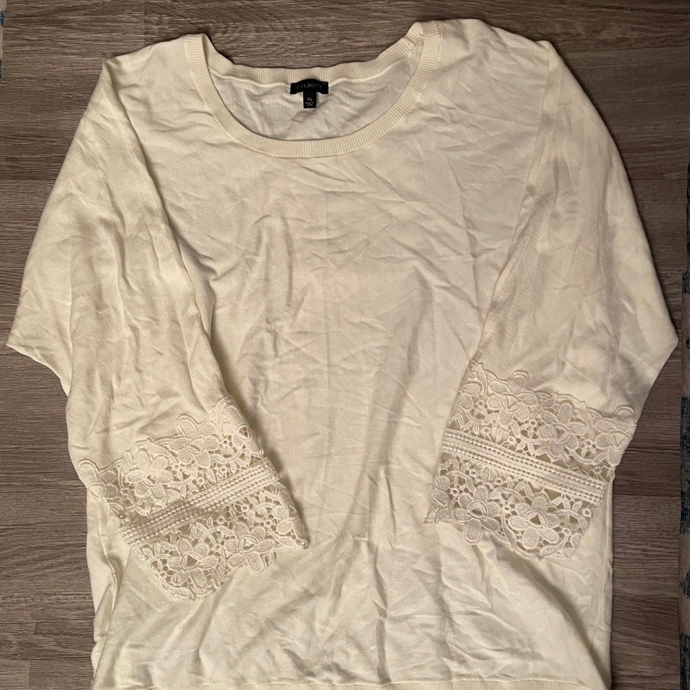 EUC Creamy White Lace Sleeve Blouse